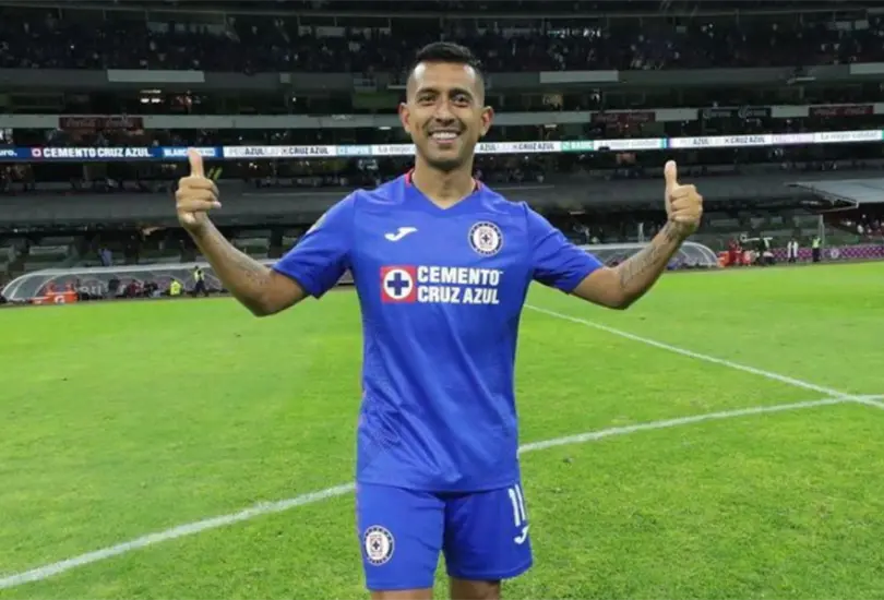 Elías Hernández es la primera baja de Cruz Azul ¿Quién más se marcha? Elías Hernández es la primera baja de Cruz Azul ¿Quién más se marcha?