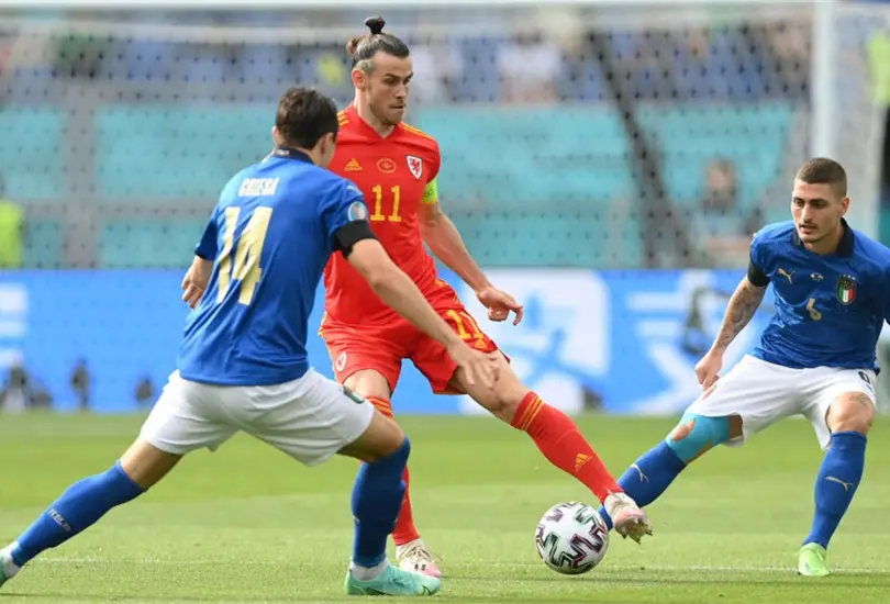 Italia y Gales clasifican a octavos de final; Suiza, a esperar resultados Italia y Gales clasifican a octavos de final; Suiza, a esperar resultados