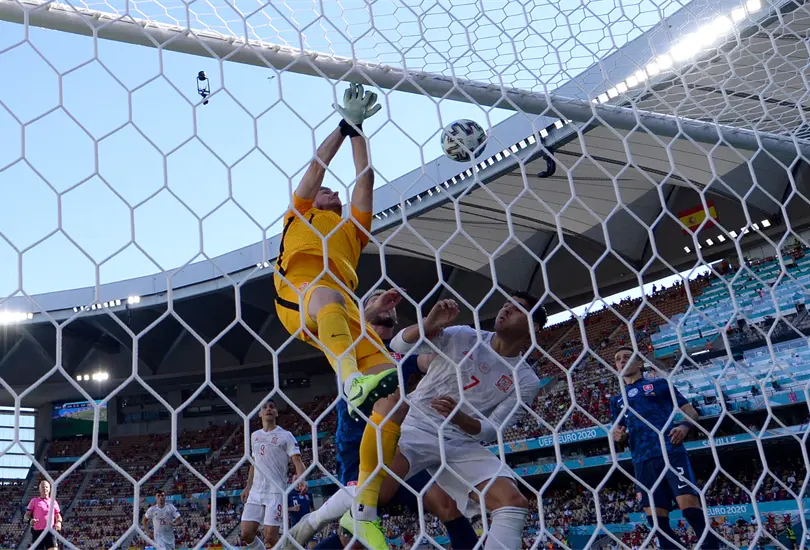 El OSO del portero D&uacute;bravka que le da la vuelta al mundo en la Euro 2020