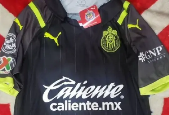 Los jerseys negros que ha sacado Chivas en los últimos años