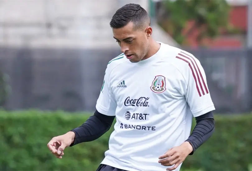 Funes Mori responde a las palabras de Chicharito Hern&aacute;ndez