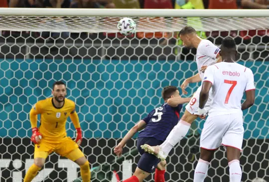 Haris Seferovic sorprende con gran gol y adelanta a Suiza sobre Francia