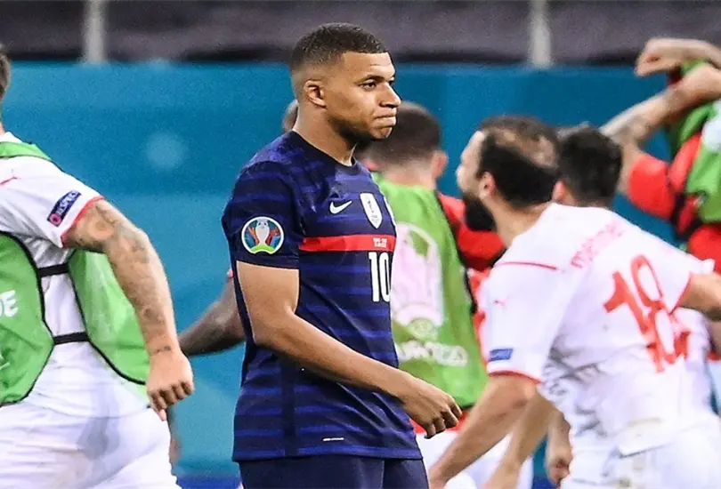 Quer&iacute;a ayudar, pero fracas&eacute;, Mbapp&eacute; manda mensaje tras fallar penal 