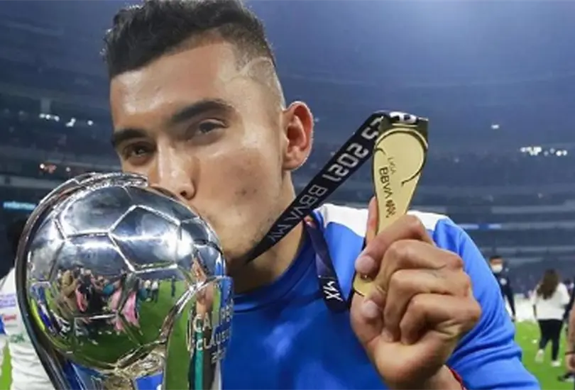 Orbel&iacute;n quiere renovar con Cruz Azul, pero no se negar&iacute;a ir a Europa& o Tigres 