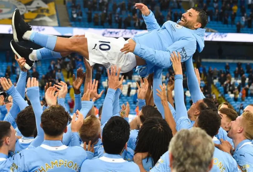 Kun Agüero regala una camioneta y relojes de lujo a empleados del City Kun Agüero regala una camioneta y relojes de lujo a empleados del City
