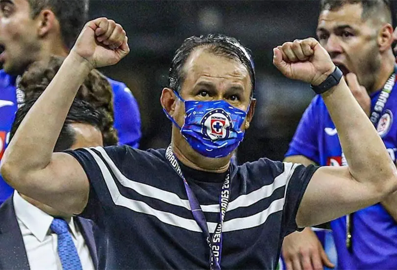 Cruz Azul y Juan Reynoso se roban votos en la jornada electoral