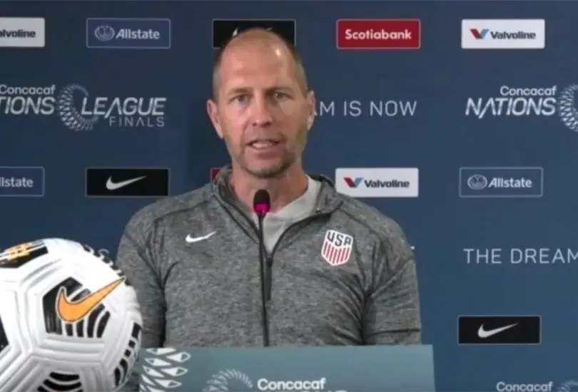 Entrenador de EU critica actitud de afici&oacute;n mexicana durante el juego