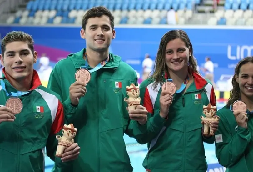 Selección Mexicana de Natación acusa de abandono a la FMN previo a los JO Selección Mexicana de Natación acusa de abandono a la FMN previo a los JO