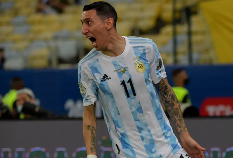 El GOLAZO de Di Mar&iacute;a que adelanta a Argentina ante Brasil