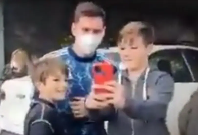 Messi celebra el t&iacute;tulo de la Copa Am&eacute;rica con sus vecinos