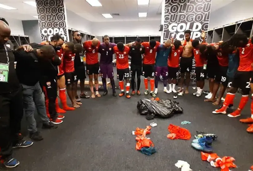 Selección de Trinidad y Tobago denuncia insultos racistas tras empate con México Selección de Trinidad y Tobago denuncia insultos racistas tras empate con México