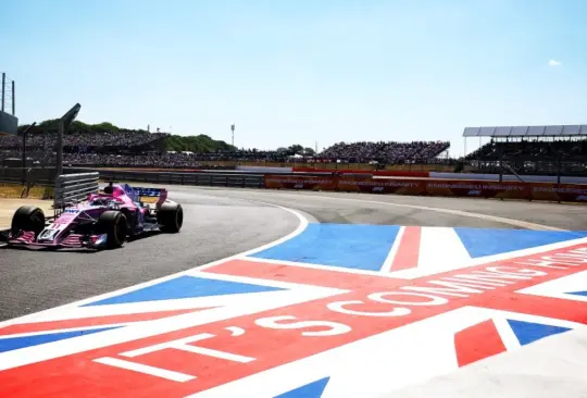 Silverstone, el circuito que se le complica a Checo Pérez