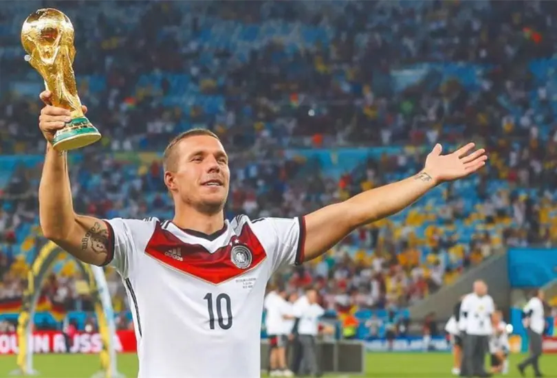 Lukas Podolski comparte emotivo mensaje a la afición de Querétaro Lukas Podolski comparte emotivo mensaje a la afición de Querétaro
