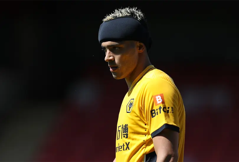 Raúl Jiménez vuelve a jugar y casi anota golazo con Wolverhampton Raúl Jiménez vuelve a jugar y casi anota golazo con Wolverhampton
