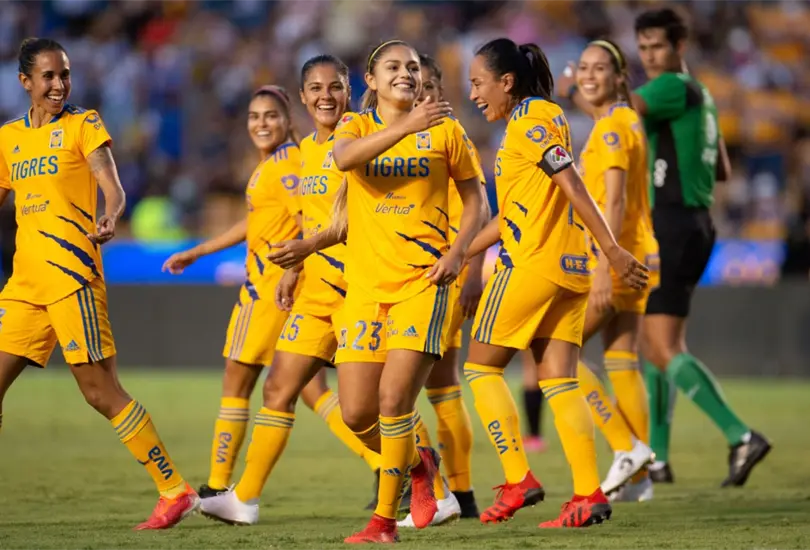 Jana Guti&eacute;rrez se estrena como goleadora en Tigres Femenil con 5 minutos en el campo