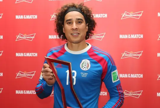 Origen de su peinado, gamer y fan del Atlas, lo que no sabías de Memo Ochoa