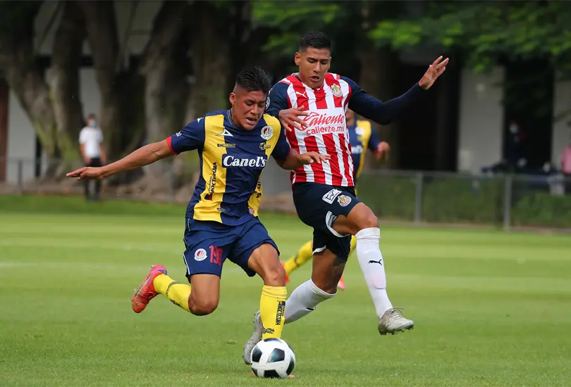 Chivas sub 20 es goleado por San Luis y la afici&oacute;n explota contra la directiva