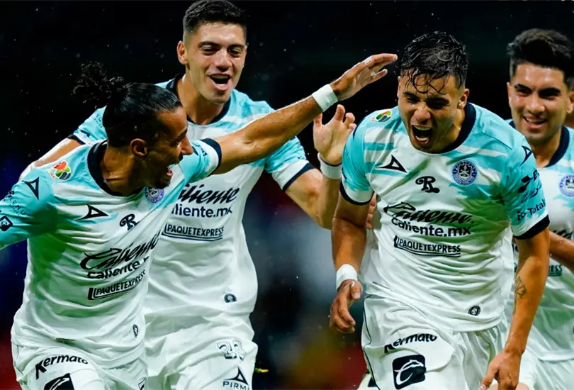&iquest;Y el campe&oacute;n? Cruz Azul pierde ante Mazatl&aacute;n con Vikonis como figura