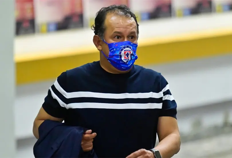 Cruz Azul debe tener un mejor rendimiento, admite Juan Reynoso Cruz Azul debe tener un mejor rendimiento, admite Juan Reynoso