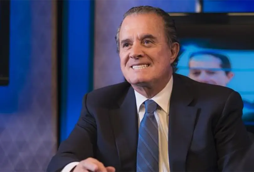 Dame chamba, Carlos; as&iacute; empez&oacute; Orva&ntilde;anos su carrera en los medios
