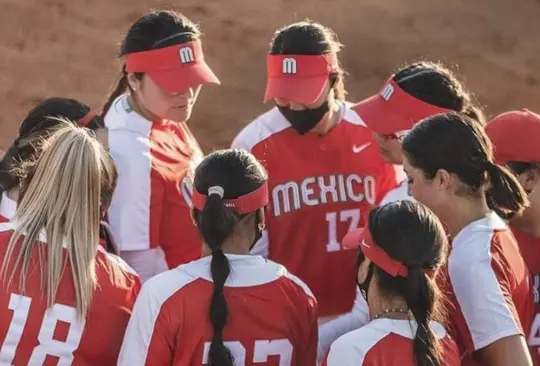 COM analiza si habrá castigo para equipo de softbol, tras caso de uniformes