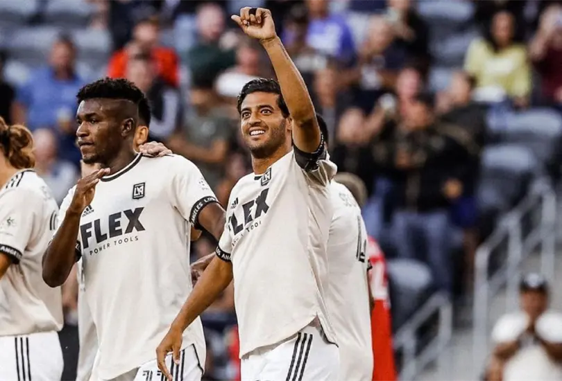 Vela casi anota un golazo en el triunfo del LAFC sobre el Real Salt Lake Vela casi anota un golazo en el triunfo del LAFC sobre el Real Salt Lake