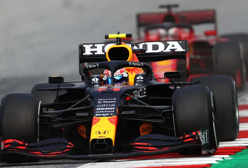 Verstappen sigue imparable; Checo termina en el top 10 del GP de Austria Verstappen sigue imparable; Checo termina en el top 10 del GP de Austria