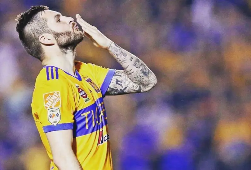 El emotivo mensaje de Gignac para ni&ntilde;o que espera un trasplante