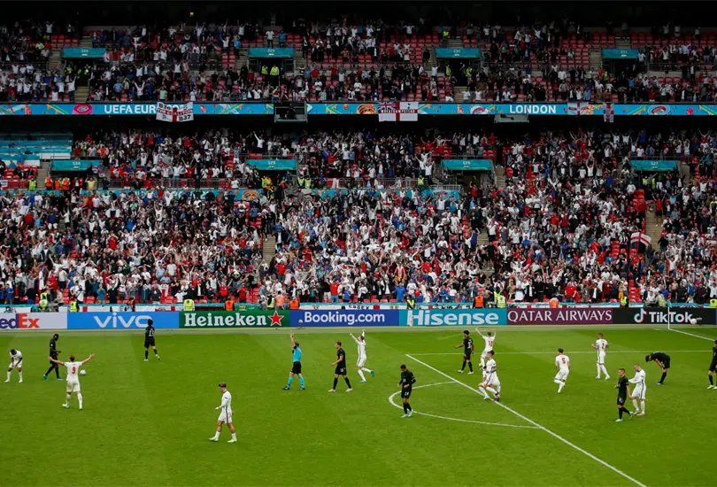 Inglaterra no dejará entrar a aficionados daneses para juego de semifinales Inglaterra no dejará entrar a aficionados daneses para juego de semifinales