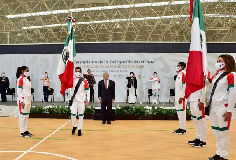 AMLO abandera a la Delegación Mexicana de Tokio 2020 y promete premios AMLO abandera a la Delegación Mexicana de Tokio 2020 y promete premios