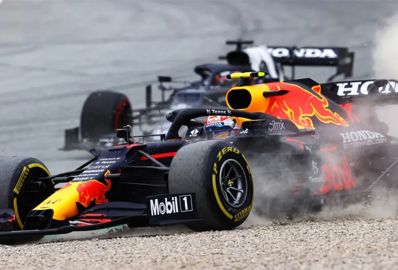 Ross Brawn asegura que Checo fue un im&aacute;n de problemas en el GP de Austria