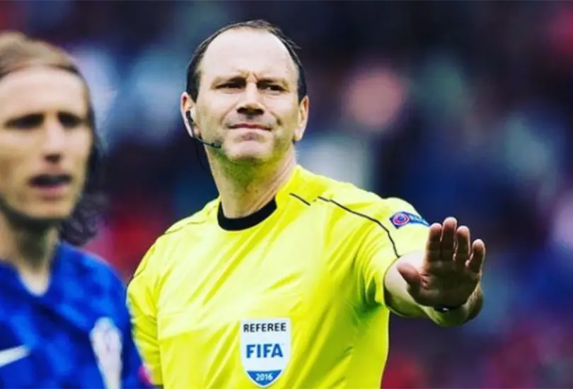 Es un mundo sucio, podrido, corrupto, dice exsilbante sobre arbitraje en la Eurocopa Es un mundo sucio, podrido, corrupto, dice exsilbante sobre arbitraje en la Eurocopa