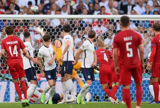 Dinamarca pega primero con GOLAZO de Damsgaard; Inglaterra empata con autogol Dinamarca pega primero con GOLAZO de Damsgaard; Inglaterra empata con autogol