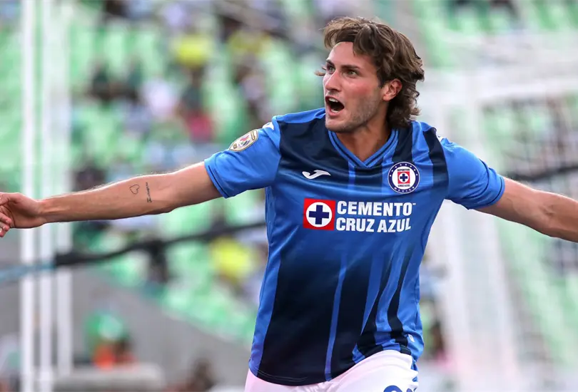 Santi Gim&eacute;nez y Andr&eacute;s Gudi&ntilde;o, claves para empate de Cruz Azul ante Santos
