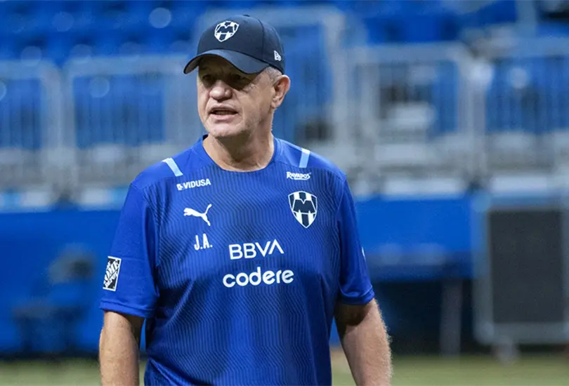 Aguirre le reclama al Tri por mandar a sus jugadores lesionados después de JO y Copa Oro Aguirre le reclama al Tri por mandar a sus jugadores lesionados después de JO y Copa Oro