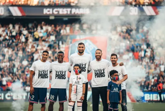 Afición del PSG enloquece con Messi y abuchea a Mbappé