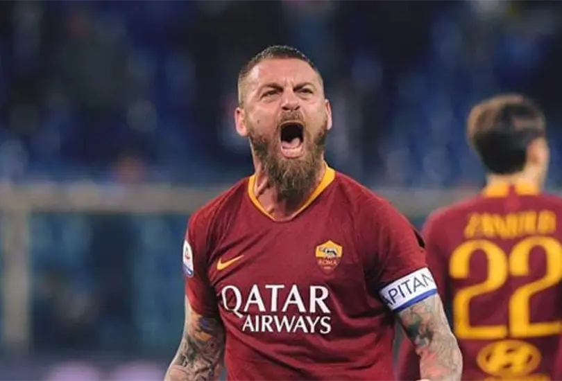 Los antivacunas est&aacute;n locos y dan miedo, afirma Daniele De Rossi