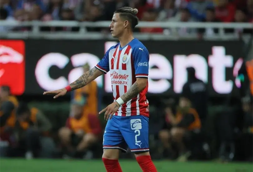 Chicote se disculpa por encontronazo con afición, pero pide respeto para su familia Chicote se disculpa por encontronazo con afición, pero pide respeto para su familia