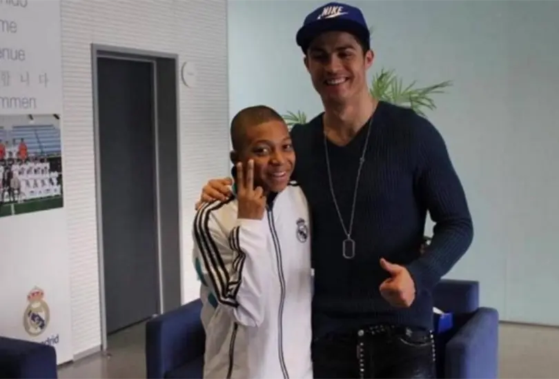 La historia detrás de la primera foto entre Cristiano y Mbappé La historia detrás de la primera foto entre Cristiano y Mbappé