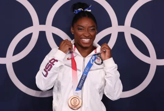 Lo hice por mí, dice Simone Biles tras conseguir medalla de bronce en viga