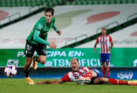 Santiago Muñoz, nuevo jugador del Newcastle; llega a préstamo 