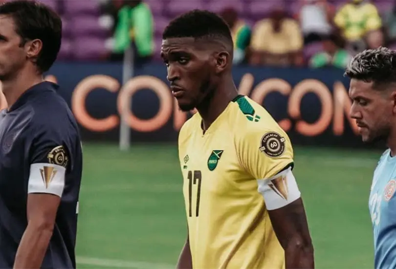Damian Lowe sobre jugar en el Azteca vacío: podría ser ventaja para nosotros Damian Lowe sobre jugar en el Azteca vacío: podría ser ventaja para nosotros
