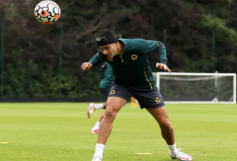 Femexfut quita queja contra Ra&uacute;l Jim&eacute;nez y podr&aacute; jugar con los Wolves
