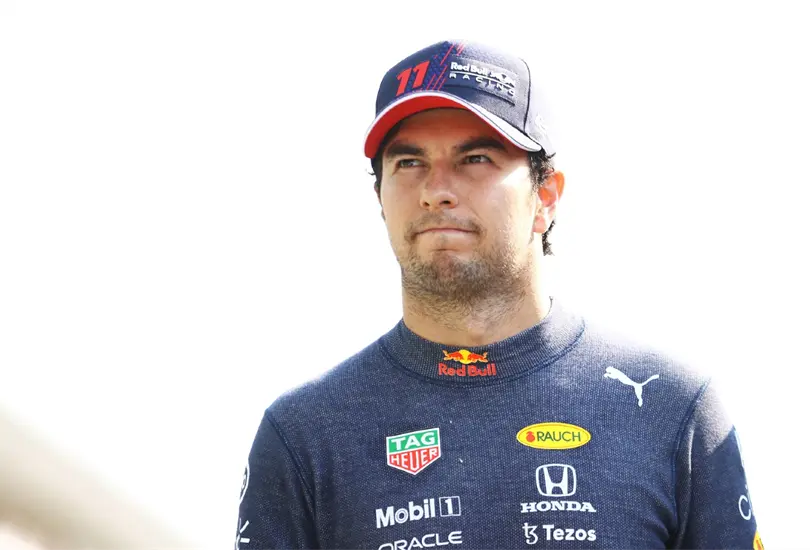 Checo Pérez asegura que intentó evitar un choque con Leclerc en el GP de Italia Checo Pérez asegura que intentó evitar un choque con Leclerc en el GP de Italia
