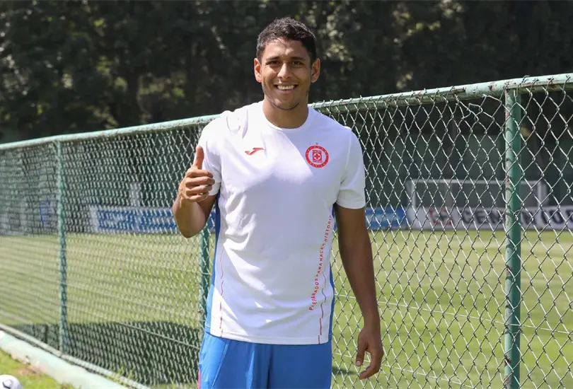 Romo asegura que Cruz Azul quiere hacer historia al ganar Concachampions y Campeones Cup Romo asegura que Cruz Azul quiere hacer historia al ganar Concachampions y Campeones Cup