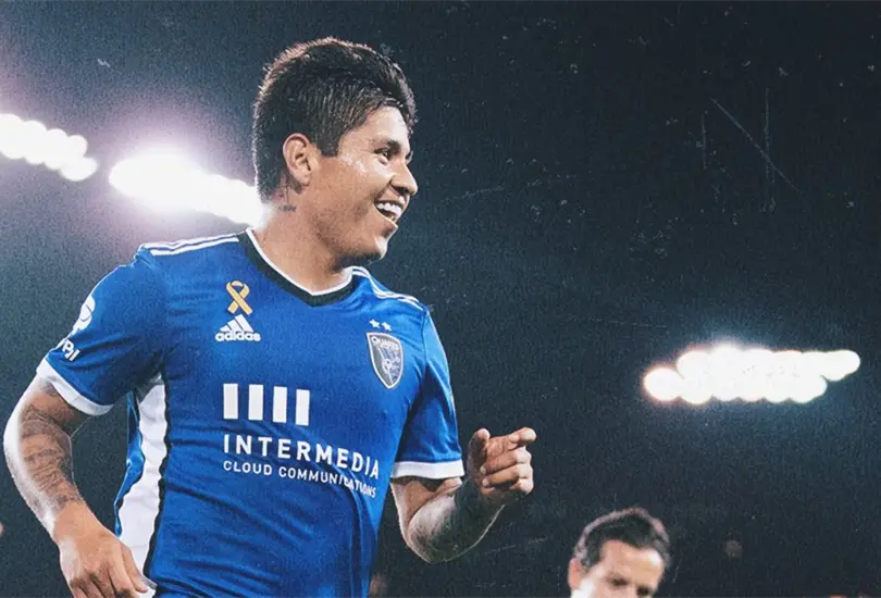 Solo 3 mexicanos han hecho un hat-trick en la MLS y todos son canteranos de Chivas Solo 3 mexicanos han hecho un hat-trick en la MLS y todos son canteranos de Chivas