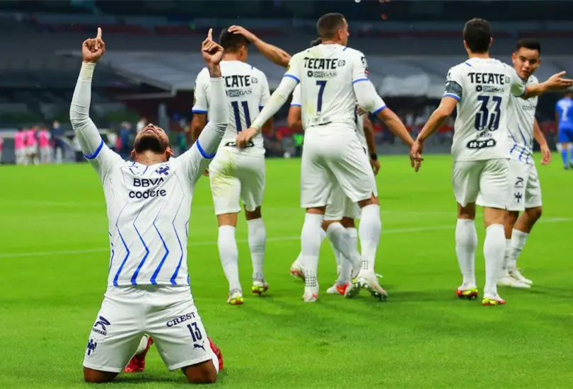 Rayados golea a Cruz Azul con pol&eacute;mica arbitral y de la afici&oacute;n; jugar&aacute; la final de local