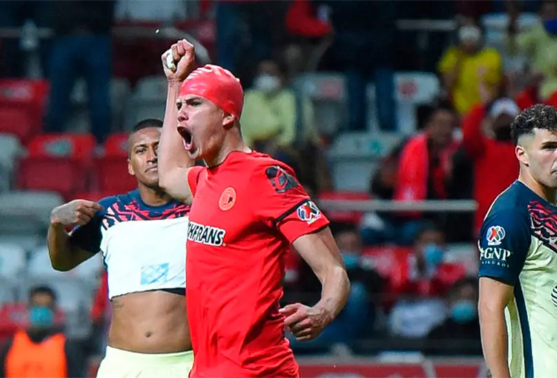 &iexcl;Ley del ex! Haret Ortega brilla con Toluca y le quita el invicto al Am&eacute;rica
