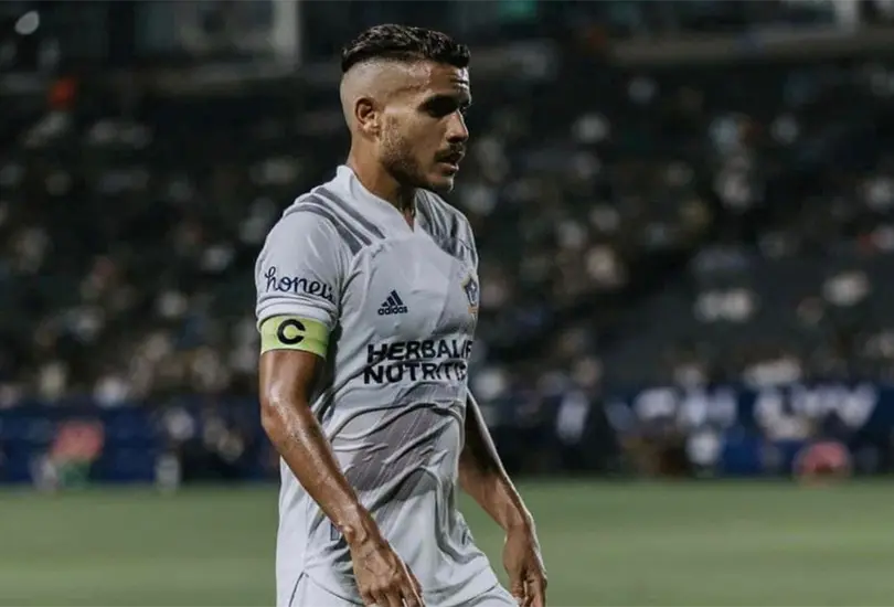 Jonathan dos Santos a Memo Ochoa: dile a Solari que me traiga al Am&eacute;rica