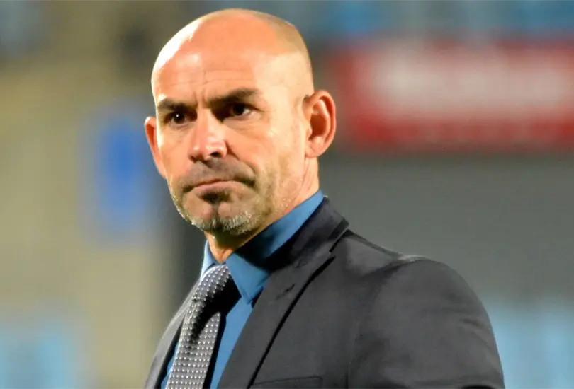 Jémez señala que en México los árbitros demuestran poca autoridad con los jugadores Jémez señala que en México los árbitros demuestran poca autoridad con los jugadores